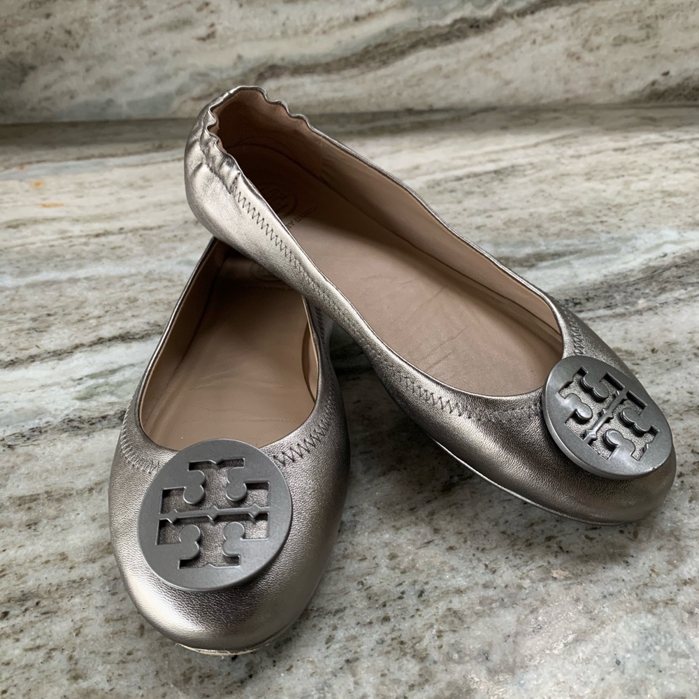 Tory Burch Travel Flats in Gunmetal